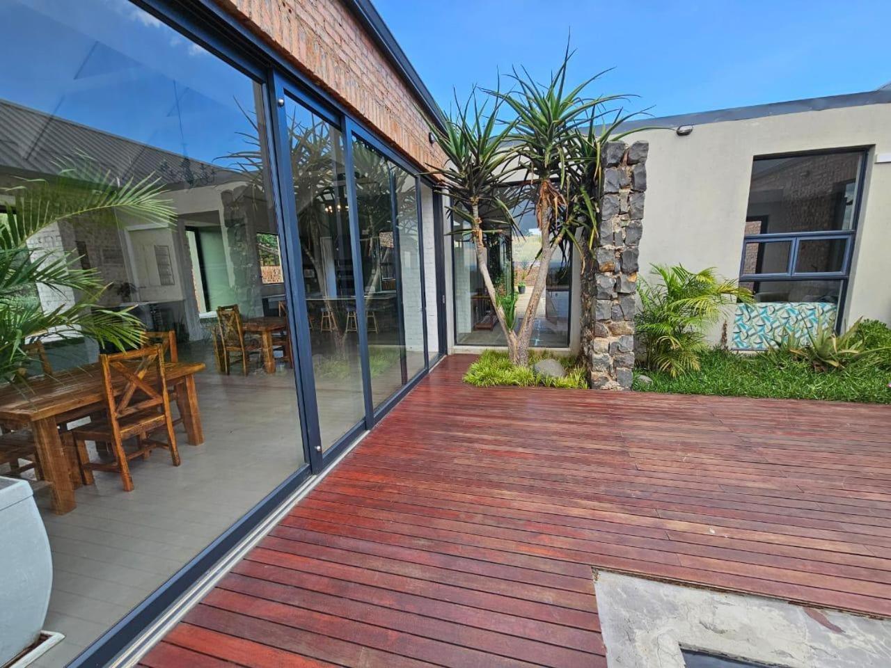 Hilltop House Ladysmith Esterno foto